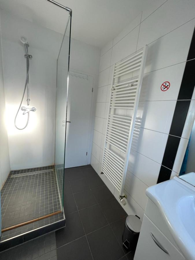 Schoene Zentrale Zimmer In Wilhelmshaven Appartement Buitenkant foto