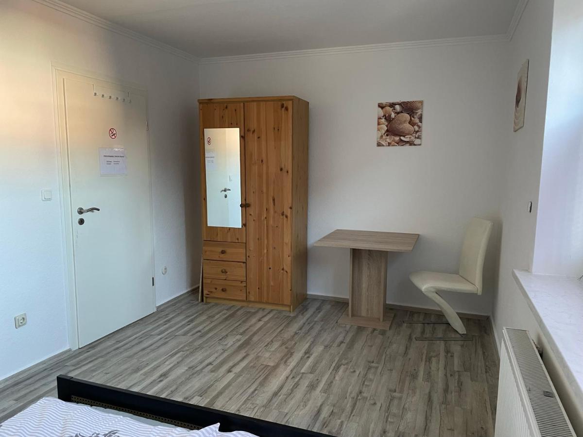Schoene Zentrale Zimmer In Wilhelmshaven Appartement Buitenkant foto