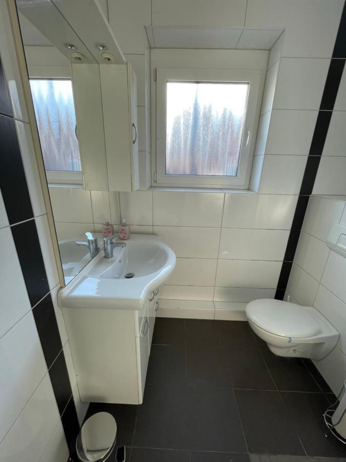 Schoene Zentrale Zimmer In Wilhelmshaven Appartement Buitenkant foto