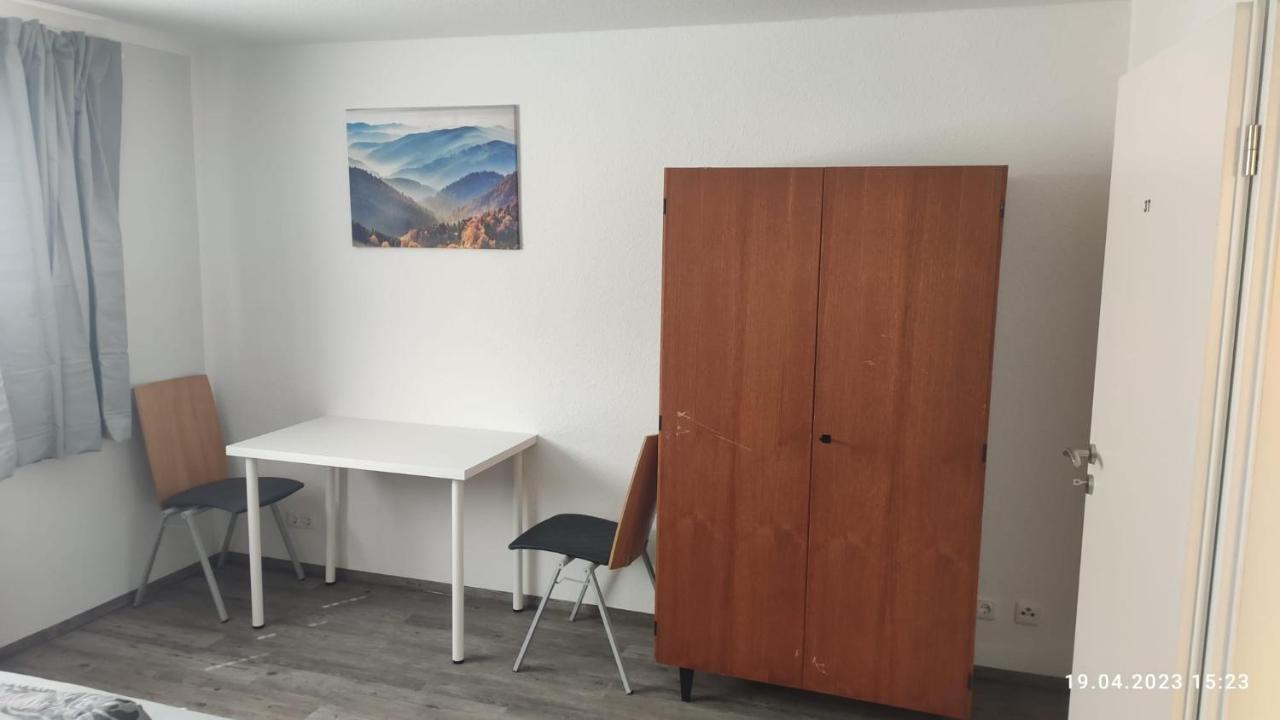 Schoene Zentrale Zimmer In Wilhelmshaven Appartement Buitenkant foto